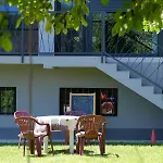 Modern House In Σπίτι διακοπών