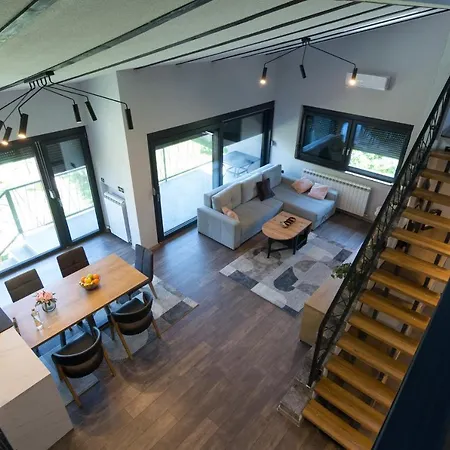 Modern House In Semesterbostad